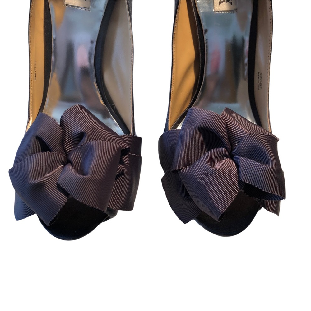 Badgley Mischka “Keeper” in Smoke Satin Sz 8.5 - Picture 6 of 11